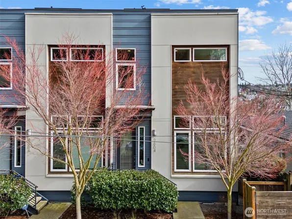 2604 23rd Avenue W, Seattle, WA 98199