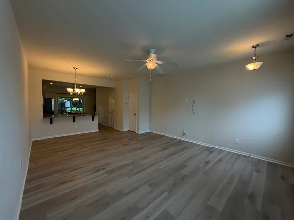 12 Pocono Dr, Durham, NC 27705