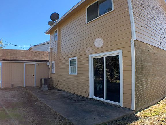 2nd image of 19 Humber Ct