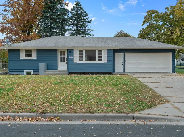 5219 Greenfield Ave, Mounds View, MN 55112