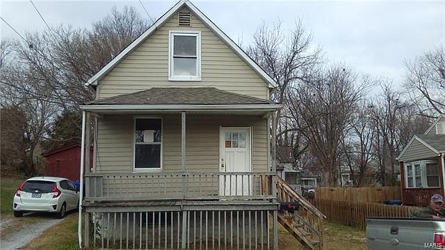 2nd image of 125 E Loretta Ave