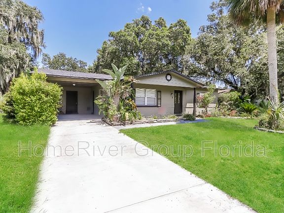 2nd image of 2909 N Pineway Dr