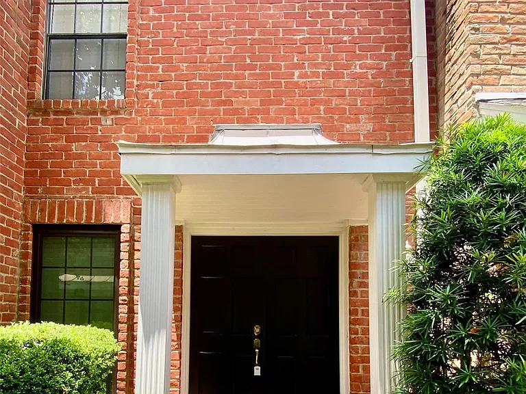 752 Augusta Dr #752 — Photo 1