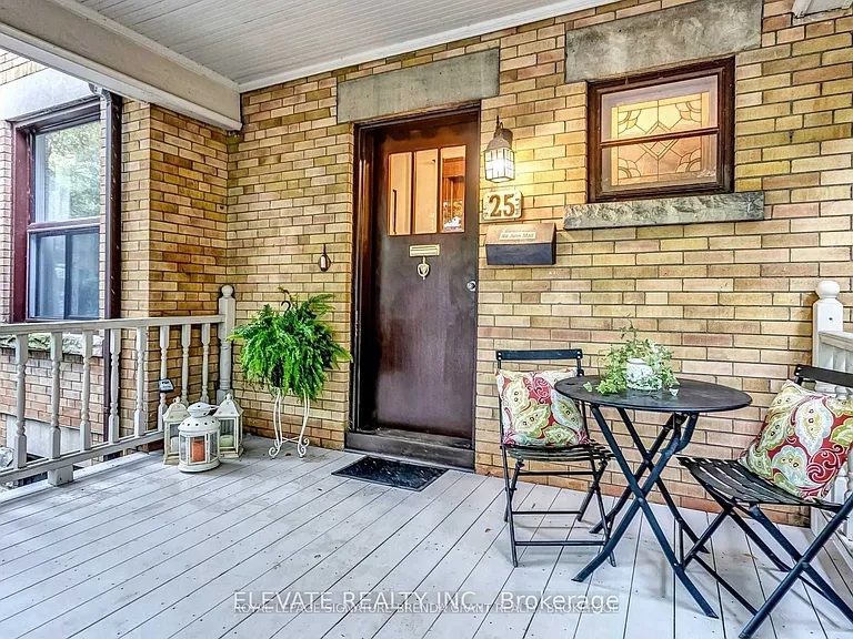 25 Temple Ave — Photo 2