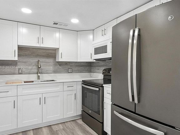 2nd image of 13455 SW 9th Ct APT 314J