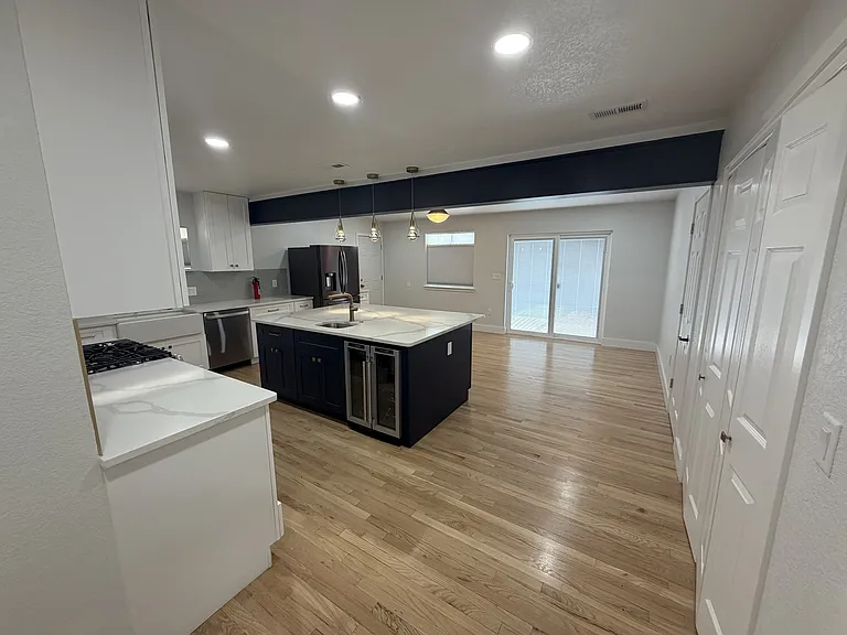 1879 S Winona Ct — Photo 3