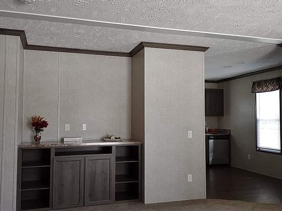 4th image of 4207 W Lilac Ln
