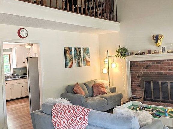 2nd image of 1709 Glasgow St