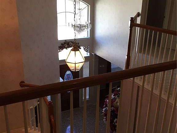 5th image of 316 Melshire St