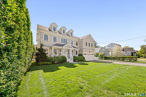110 Smith St Photo 1