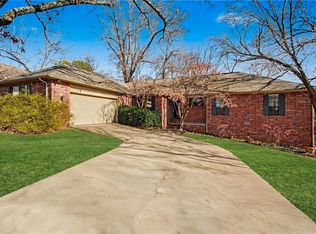 412 Oak Manor Cir, Springdale, AR 72764