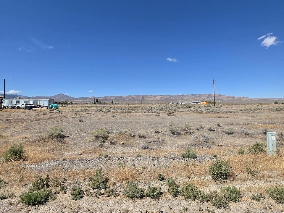 1st image of 3076 Crescent Ave