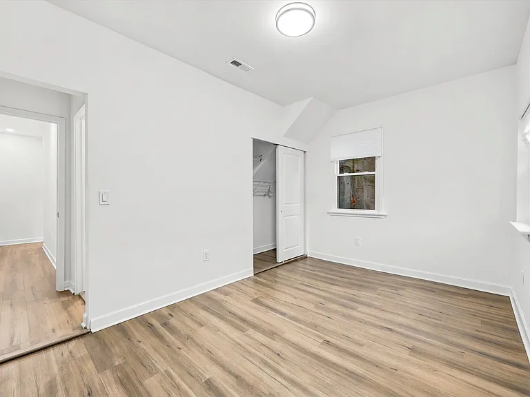 514 Ryers Ave #B — Photo 13