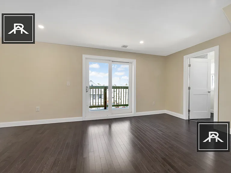 45 Wright Ave #2 — Photo 28