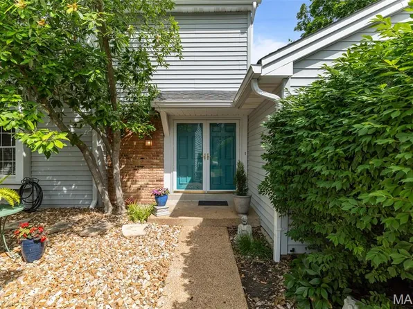 2306 Claymoor Dr, Chesterfield, MO 63017