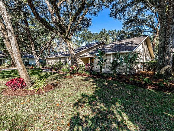 2nd image of 4810 Otter Creek Ln