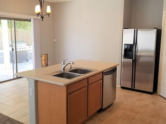 4th image of 2597 E Indian Wells Pl