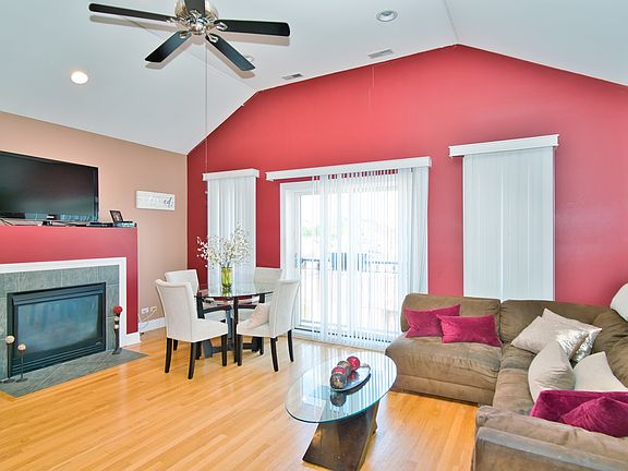 3rd image of 3440 N Harlem Ave #3