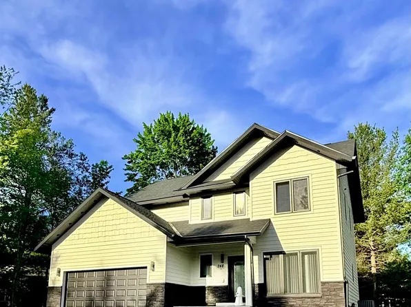 248 Dogwood Ln, Wisconsin Dells, WI 53965