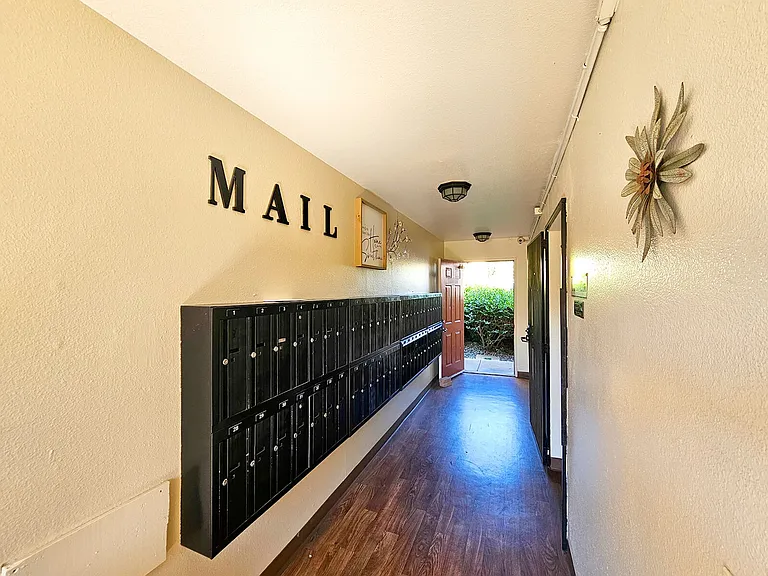 Montebello Villas — Photo 10