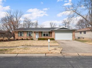 317 Rebecca Dr, Saint Charles, MO 63301