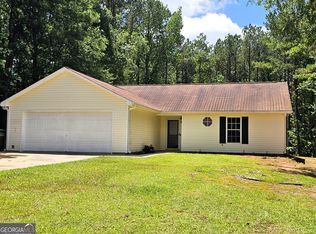 100 Lexington Pl, Senoia, GA 30276