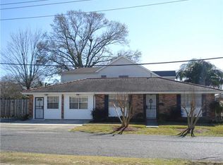 837 W William David Pkwy, Metairie, LA 70005