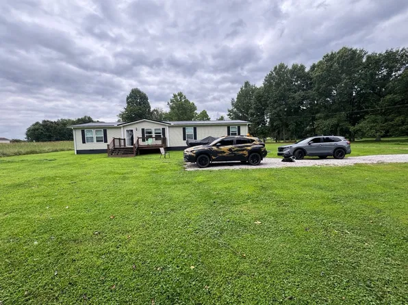 3417 Butcher Bend Rd, Mineral Wells, WV 26150
