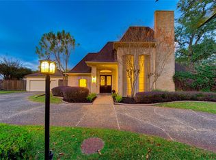 831 Plainwood Dr, Houston, TX 77079