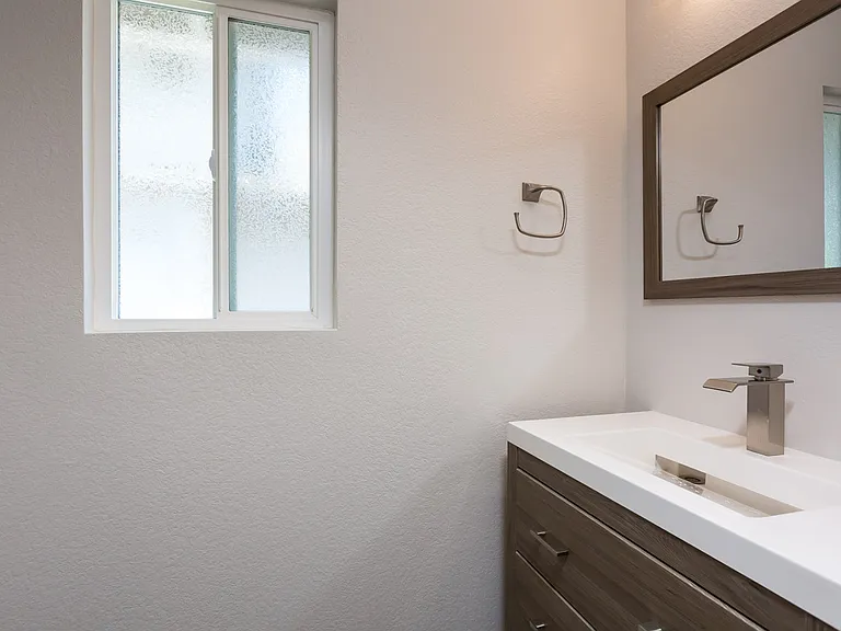 2725 Blackbush Ln — Photo 17