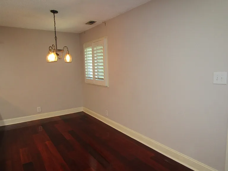 10301 N Kings Hwy #10-2 — Photo 4