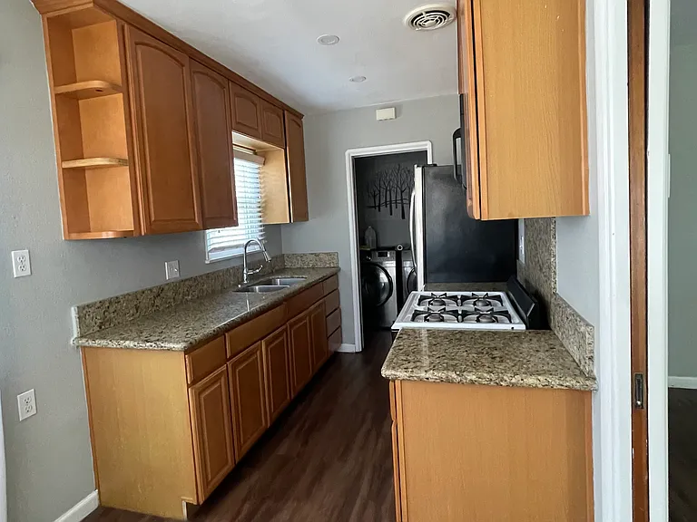 2375 Wilma Ave — Photo 18