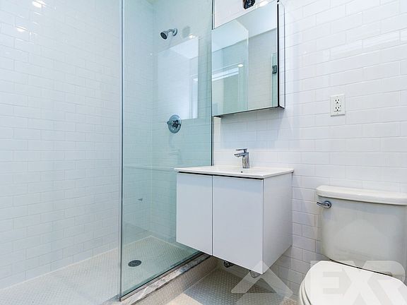 4th image of 920 Bushwick Ave #113