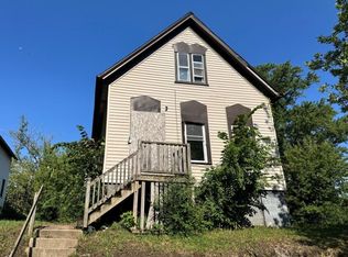 2455 N Dr William Finlayson STREET, Milwaukee, WI 53212