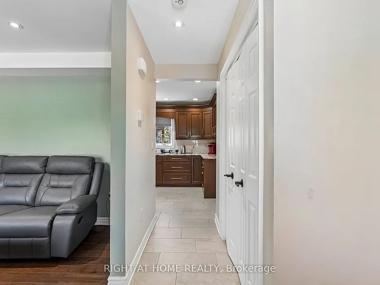 15 King St — Photo 7
