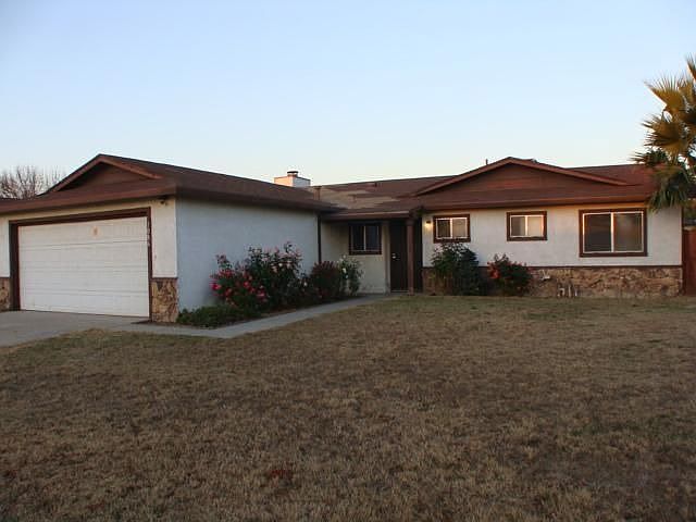1st image of 1086 Amberwood Ln