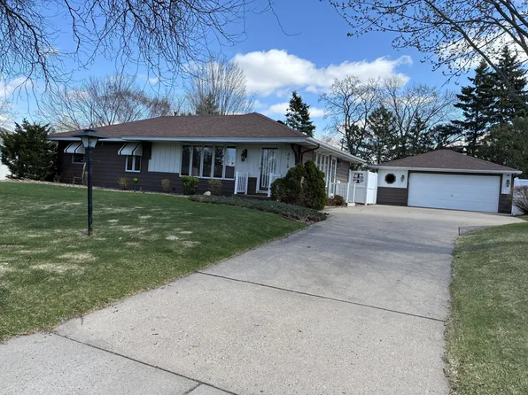 8603 Greystone Ave S, Cottage Grove, MN 55016