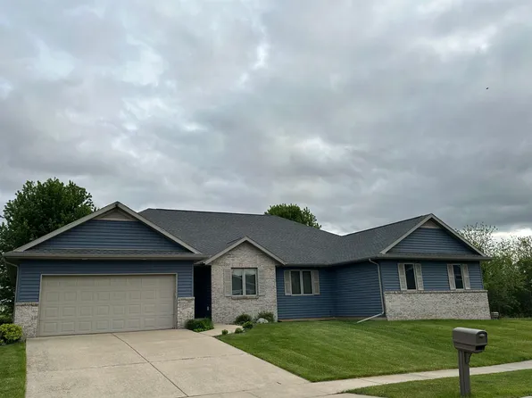 2401 Autumn Crst, Stoughton, WI 53589