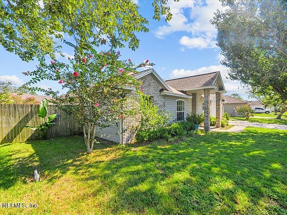 3rd image of 9125 CAMSHIRE Drive