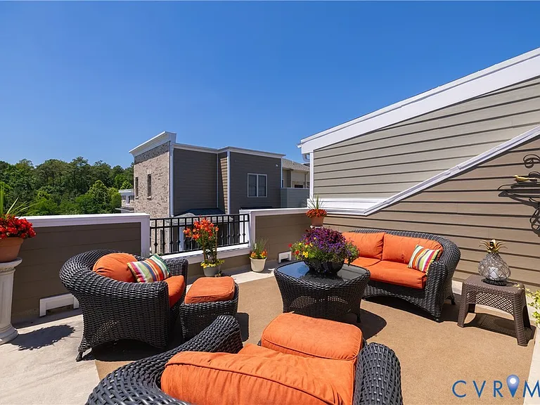 3921 Liesfeld Pl — Photo 39