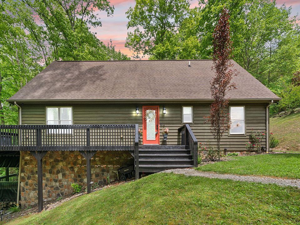 1st image of 316 Wood View Dr