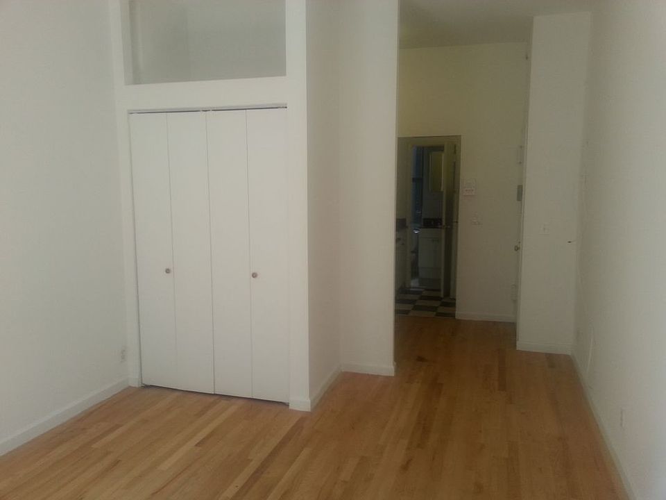 1st image of 315 E 9th St APT 3FW