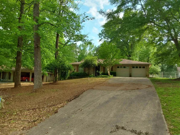 10009 Yellow Pine Ln, Little Rock, AR 72204