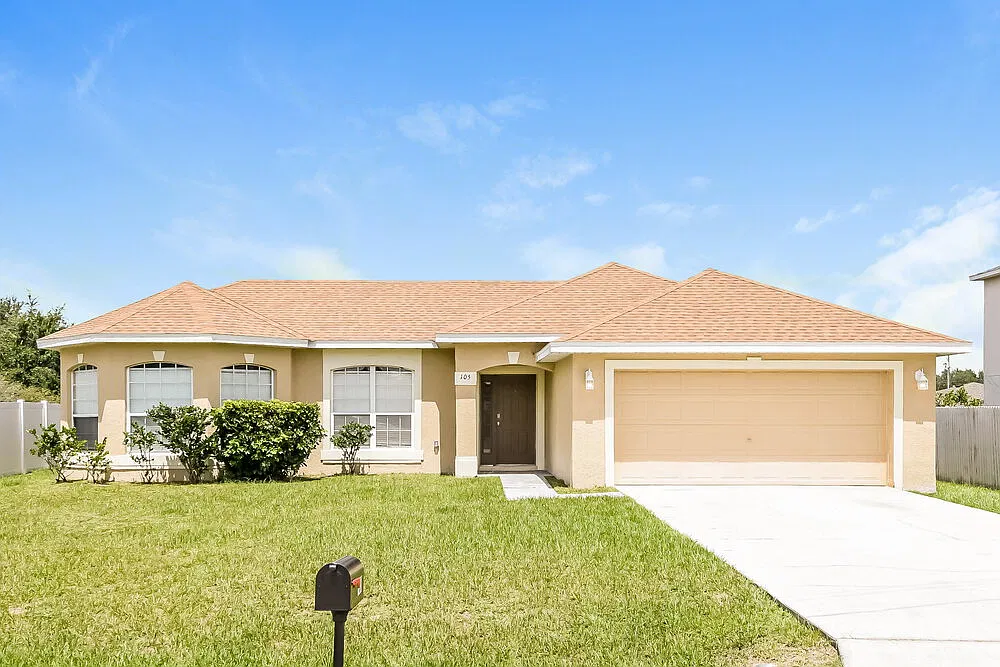 4 bed, 2.0 bath, 1802 sqft, $2,010 — Photo 1