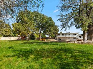 3805 Vista Dr, Nampa, ID 83686