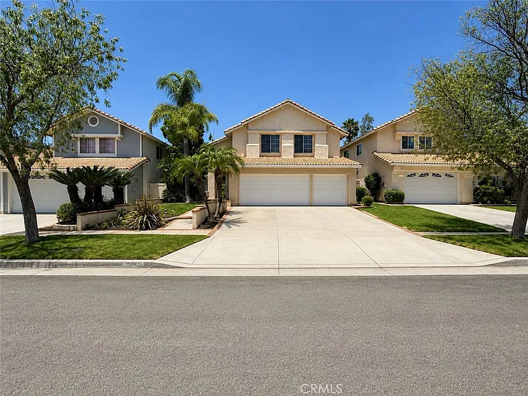 2641 Presidio Ln — Photo 1
