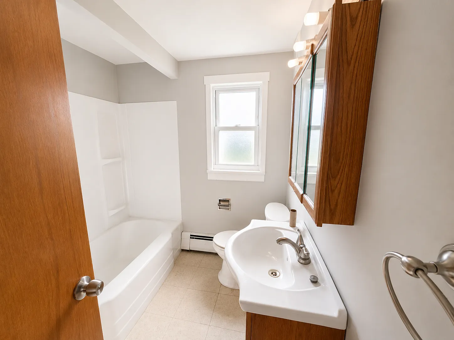 1 bed, 1064 sqft, $1,000 — Photo 4