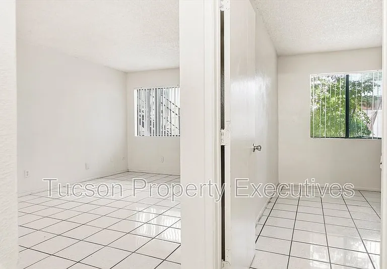 319 E Mohave Rd #109 — Photo 15