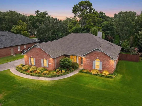 2109 Magna Carta Pl SW, Huntsville, AL 35803