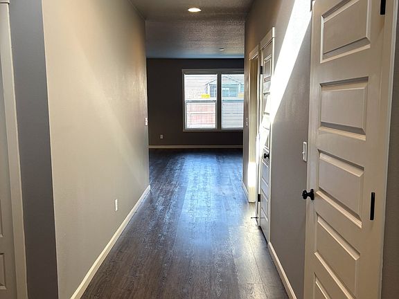 3rd image of 9610 NE 106th Way